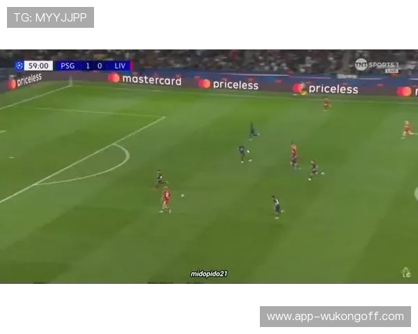 利物浦防线频频被打穿，表面是防守漏洞，实则是压迫体系彻底崩了