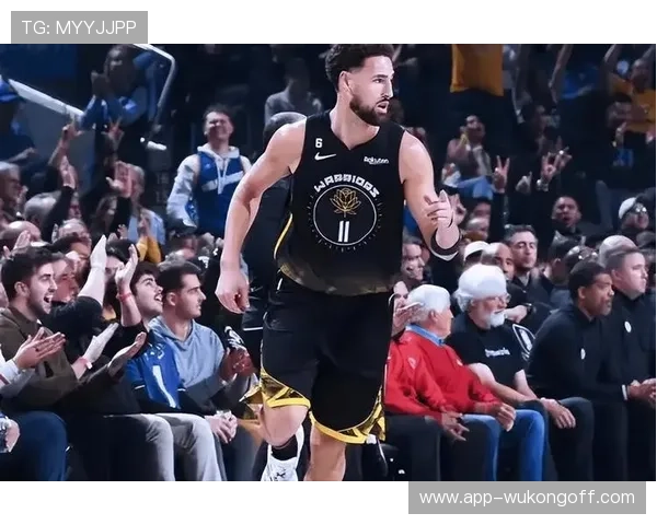 克莱·汤普森三分火力拉开防线提升勇士关键得分效率