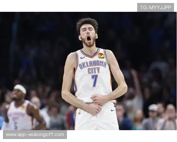 切特·霍姆格伦挡拆拉开空间提升投篮效率明显优于同届新秀