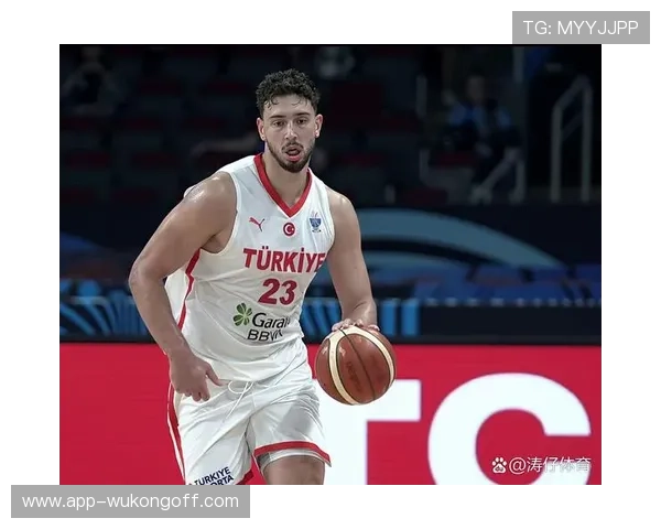 申京高效率挡拆助攻拉开差距，成为火箭核心内线主导者