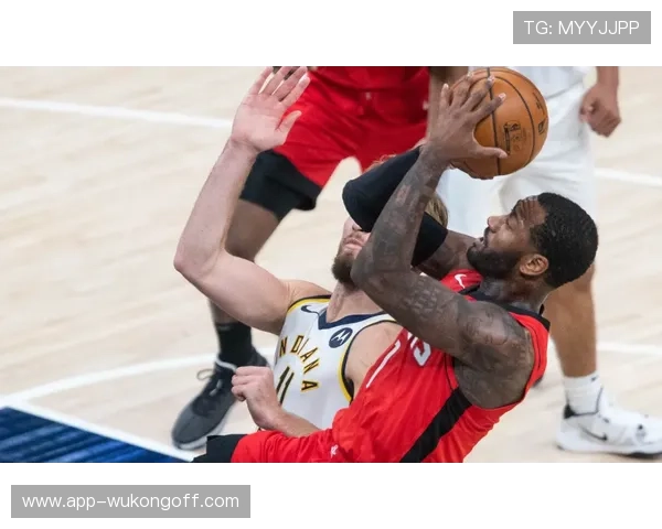 巴克利与约翰逊对比篮板表现差异彰显内线支配力提升